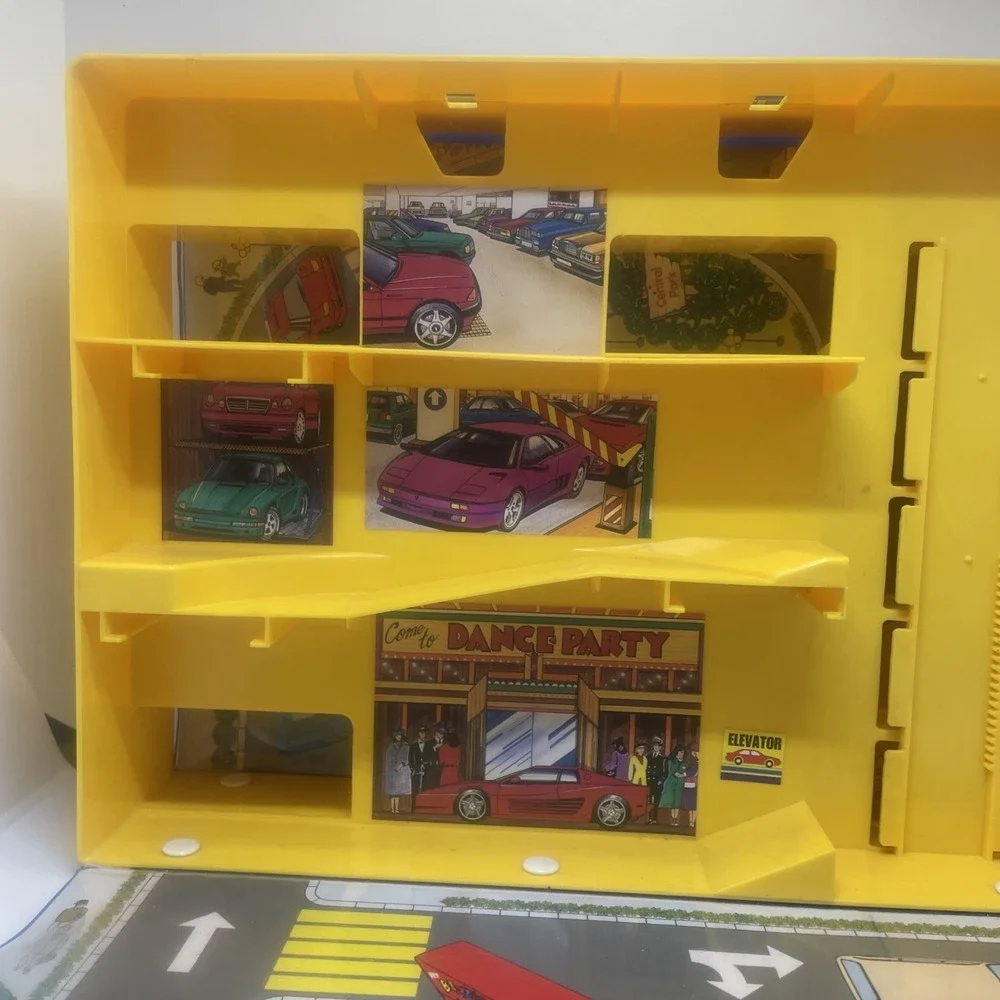 Vintage Road‎ & Track Car Carry Case w/ Cars
